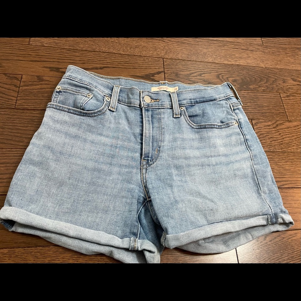 Levi’s shorts